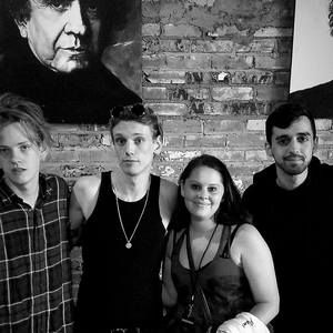 Meet your Posher, Joyce